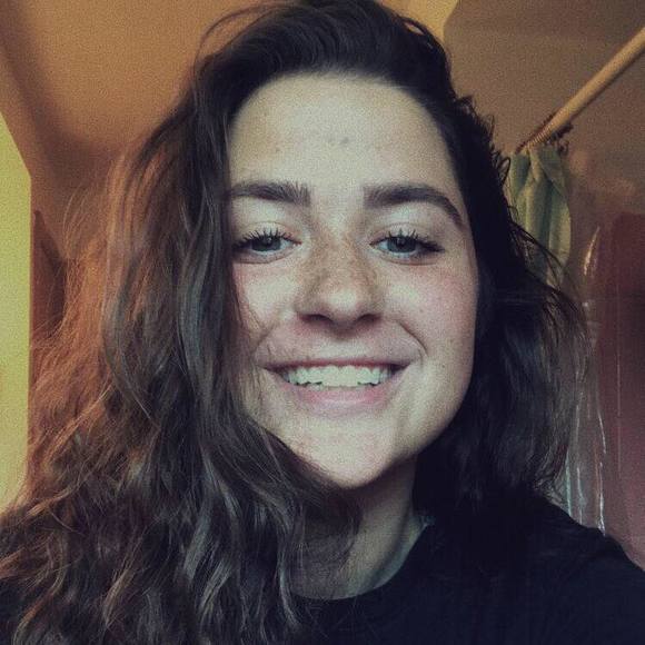 Meet the Posher Other - Meet your Posher, Emily